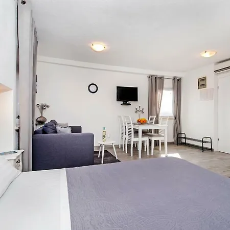 Studio Apartment Sunce Rovinj Exterior photo