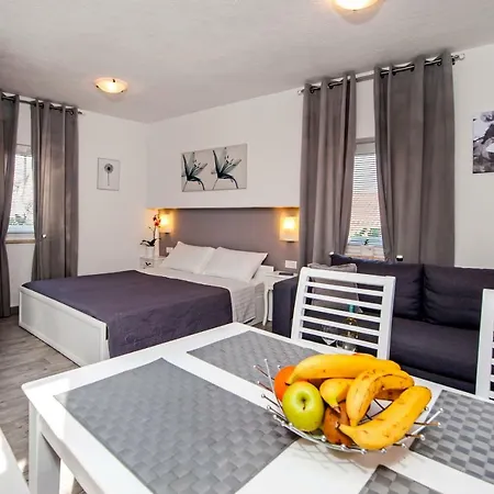 Studio Apartment Sunce Rovinj Exterior photo