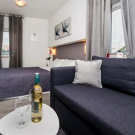 Studio Apartment Sunce Rovinj Exterior photo